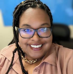 Meet your Posher, Deva